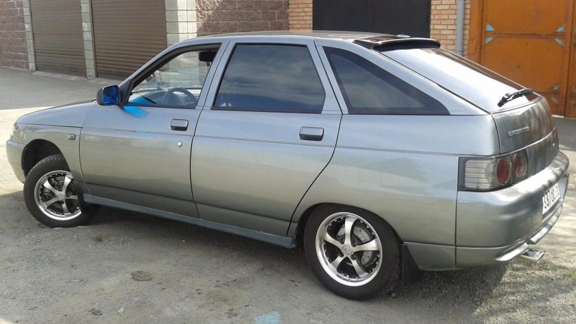 ВАЗ 2112 серая на литье