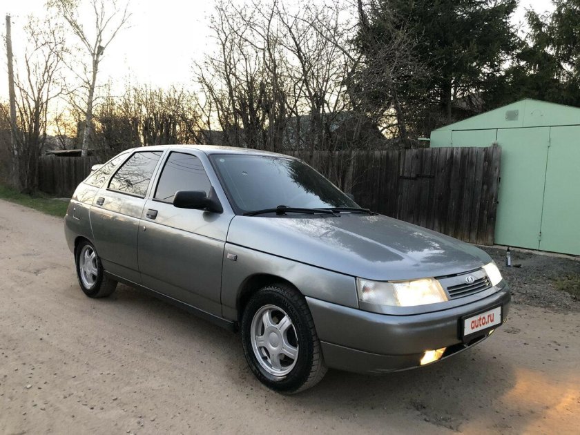 Лада ВАЗ 2112 серая