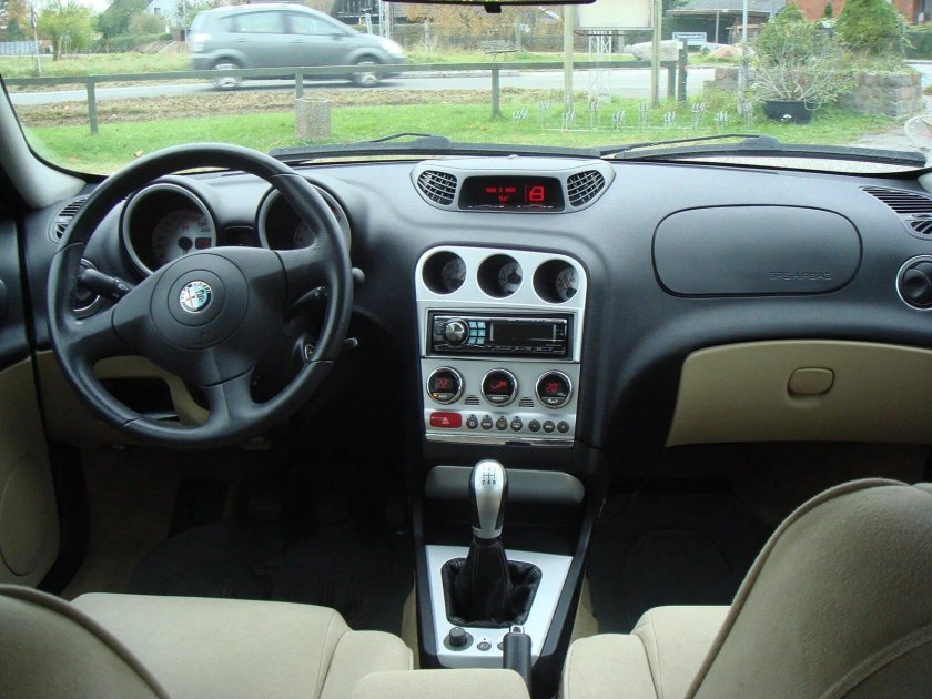 Alfa Romeo 156 Interior