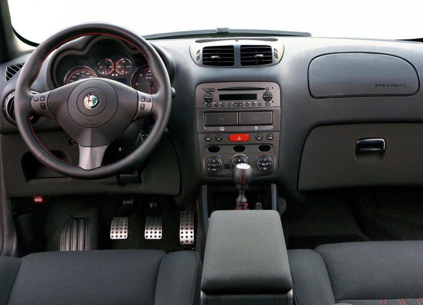 Alfa romeo 147 2004 2010