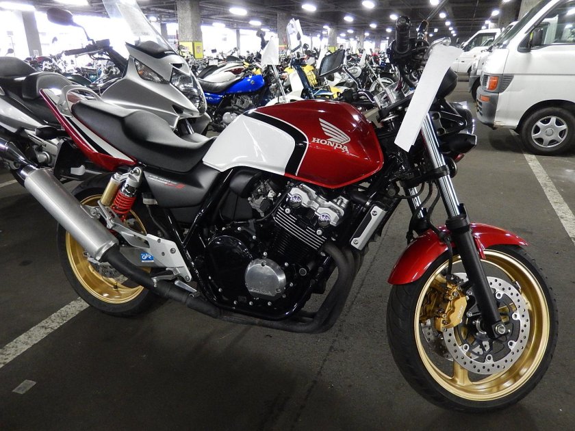 Honda cb400sf VTEC 3