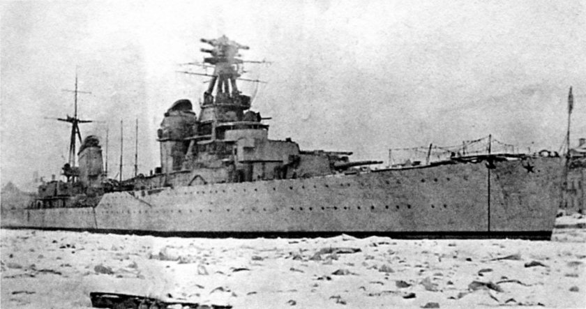 Крейсер Киров 1942 Ленинград