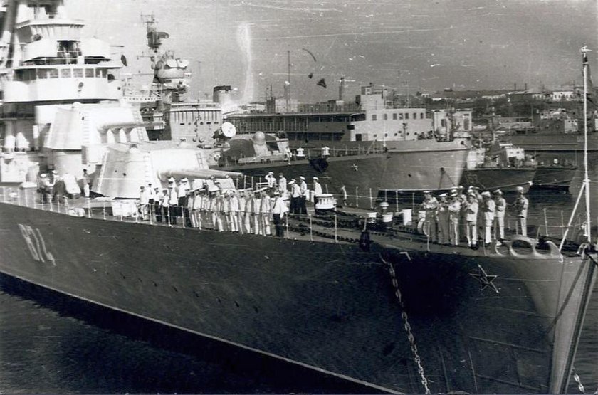 Крейсер Киров в Кронштадте