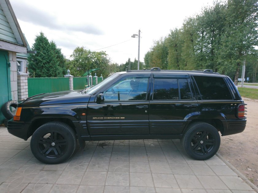 R17 на Jeep Grand Cherokee ZJ