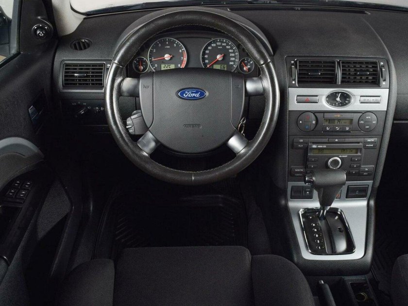 Ford Mondeo 3 2005 салон