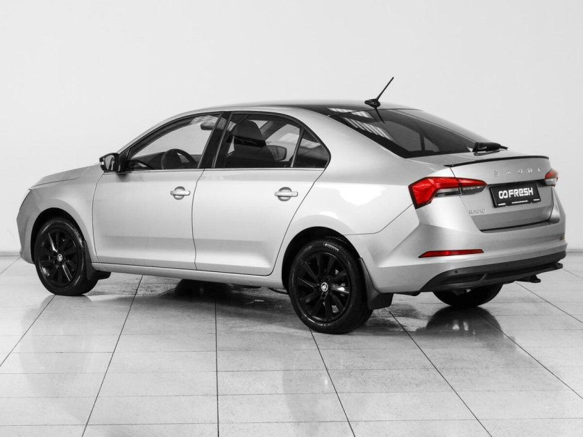 Шкода рапид 2021