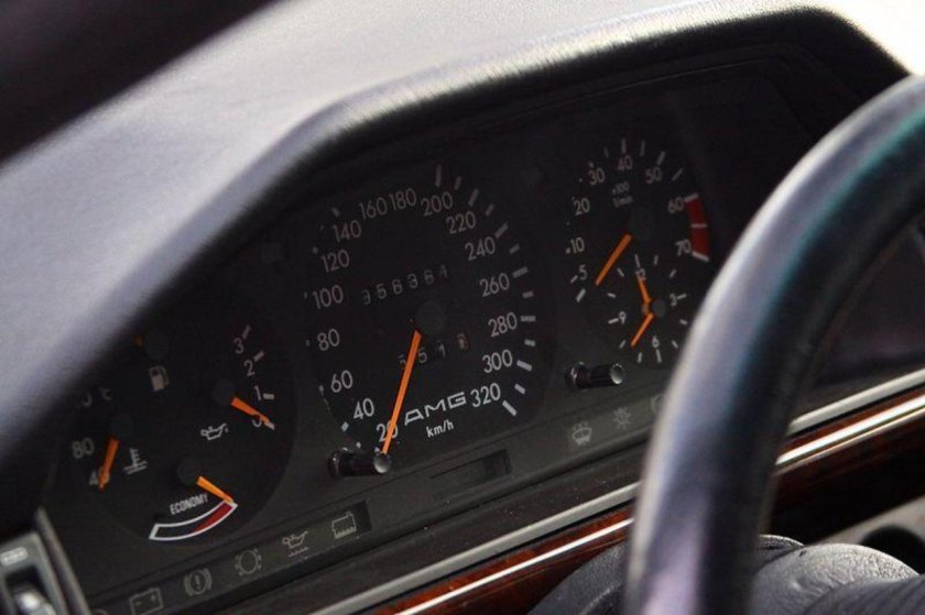 Спидометр Мерседес w124