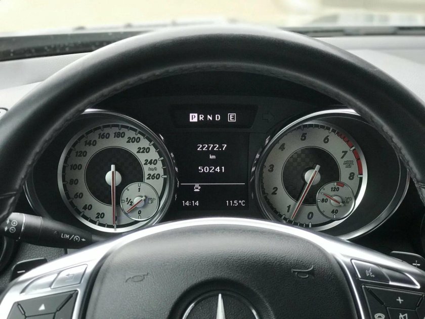 Мерседес s500 спидометр