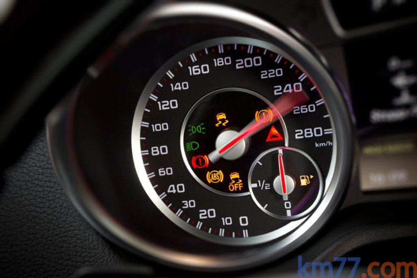 Спидометр Mercedes g63 AMG