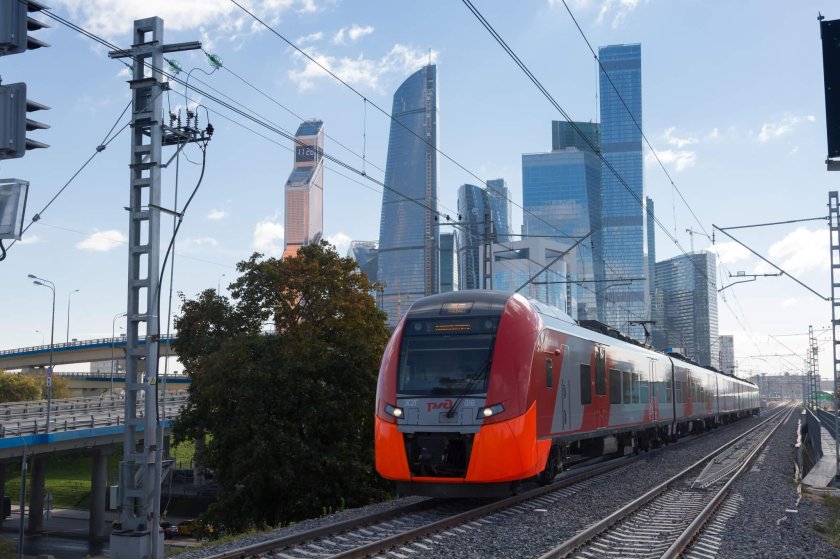 Электропоезд Ласточка Синара