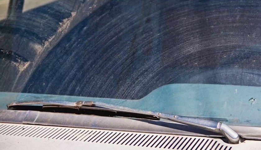 Грязное лобовое стекло