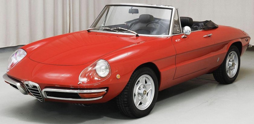 Альфа Ромео Спайдер кабриолет