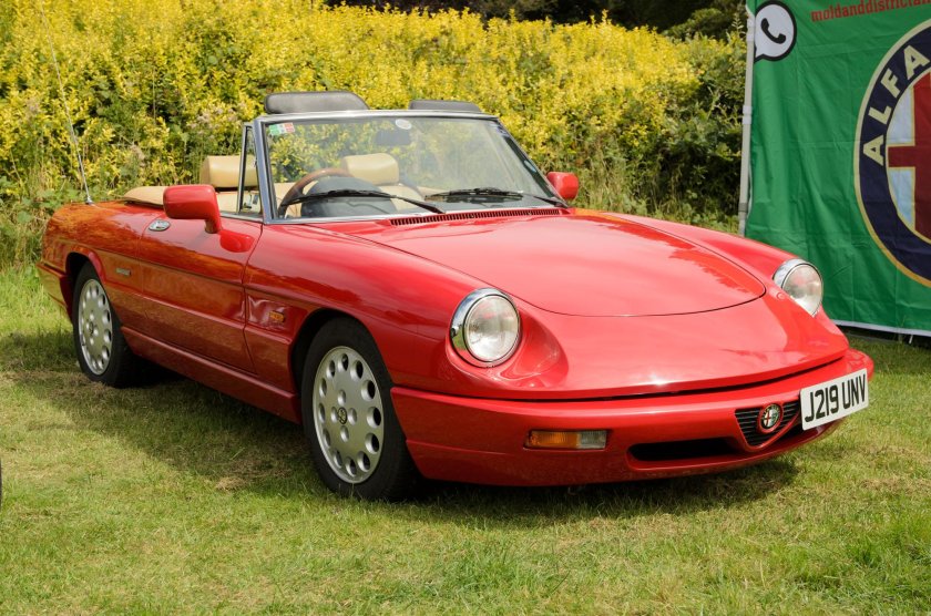 Альфа Ромео Спайдер 1991