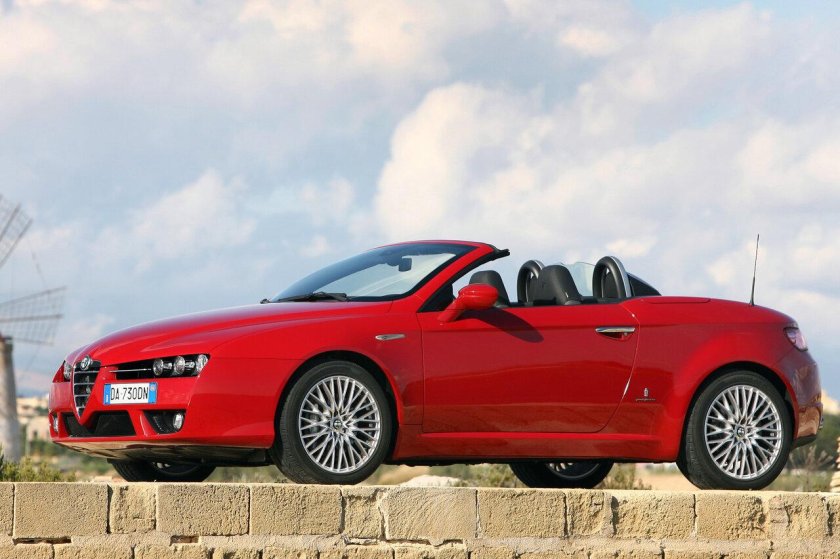 Альфа Ромео родстер