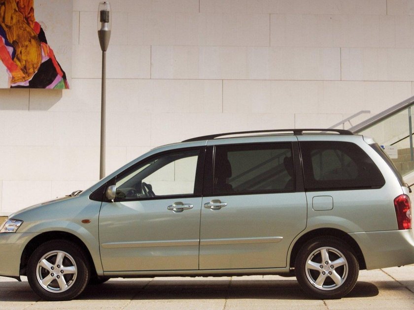 Mazda MPV 2