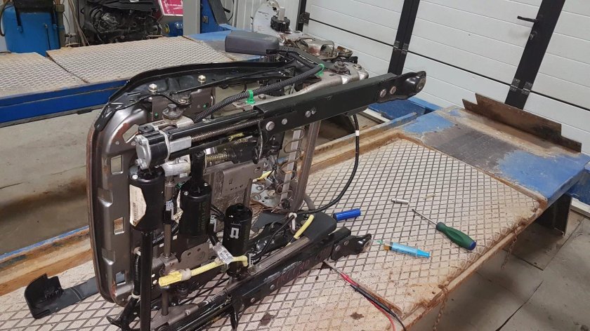 Электропривод сидения Stinger