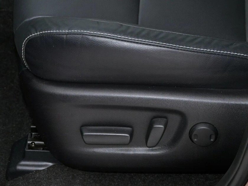 Сиденье водительское рав 4