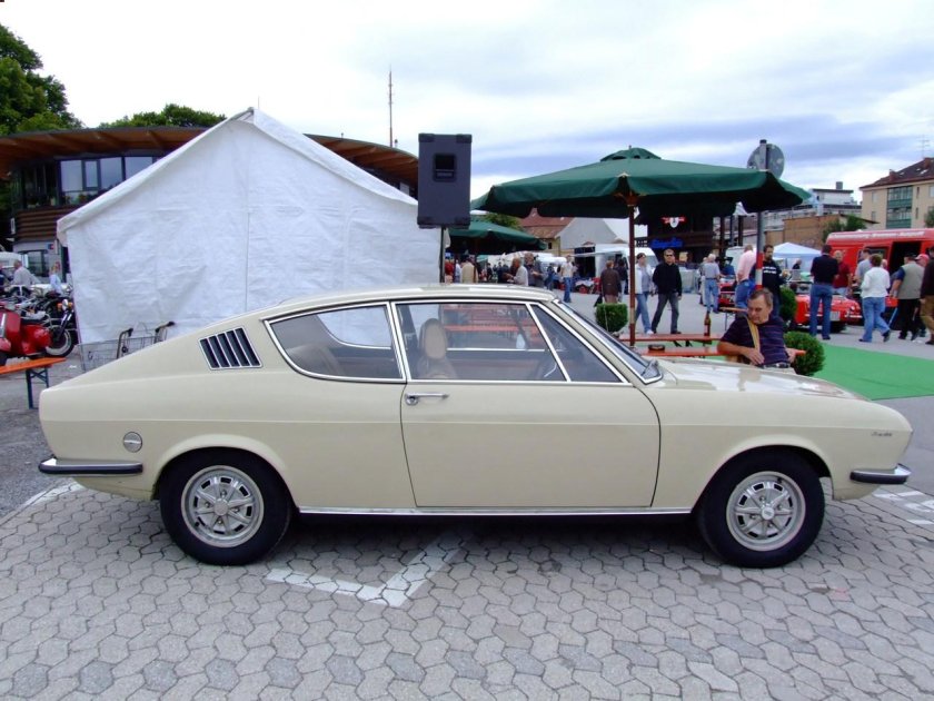 Audi 100 Coupe s