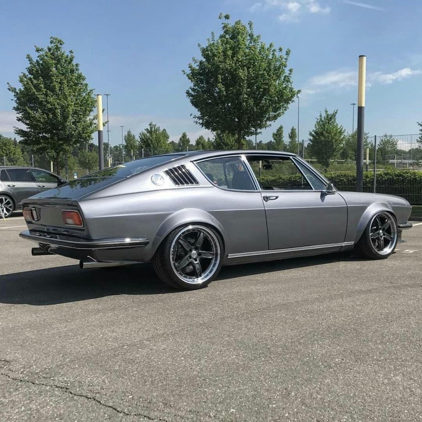 Audi 100 Coupe s