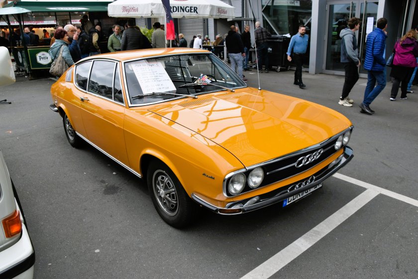 Audi 100 Coupe