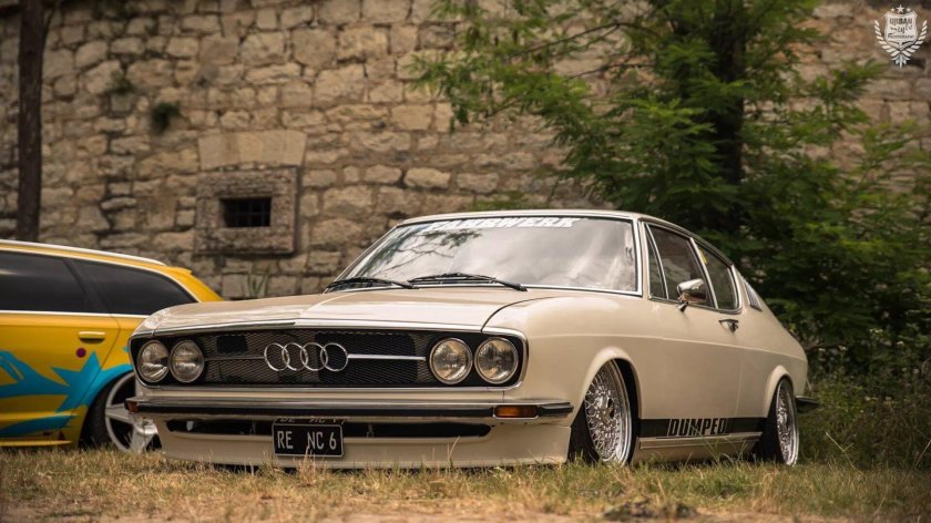 Audi 100 Coupe s