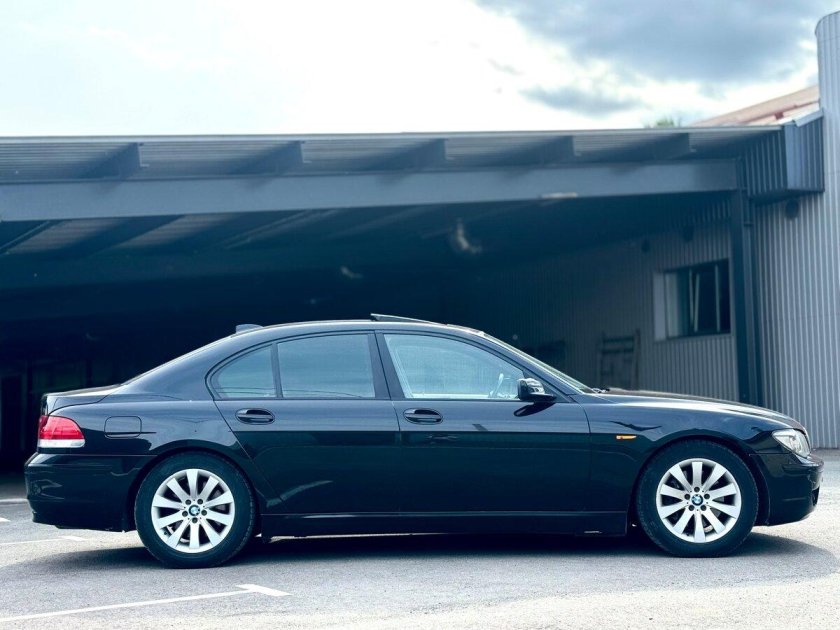 Бмв 750 2006