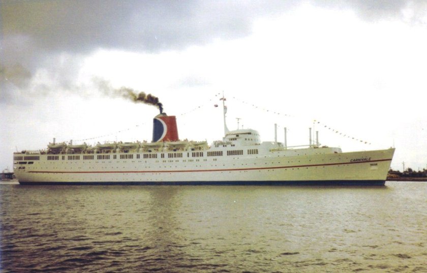 Лайнер Императрица Британии