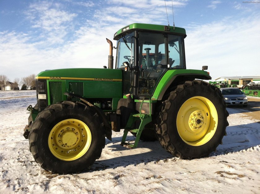 John Deere 7800