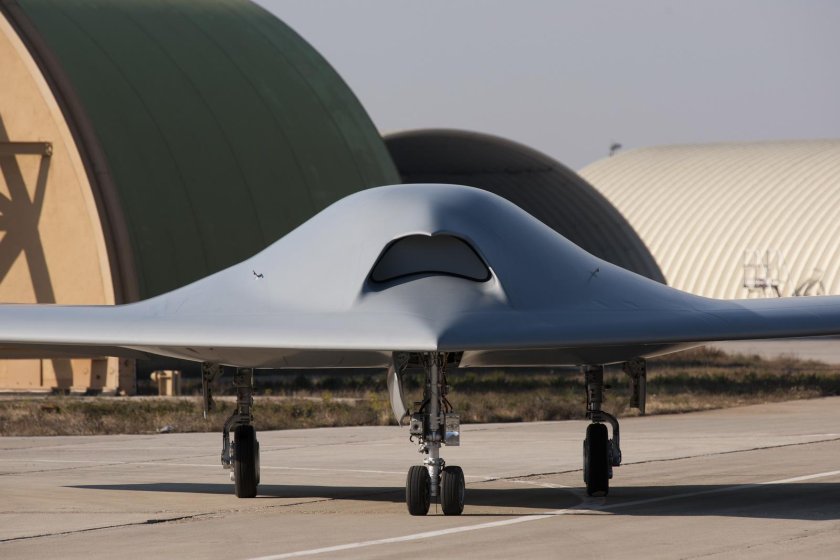 Dassault neuron беспилотник