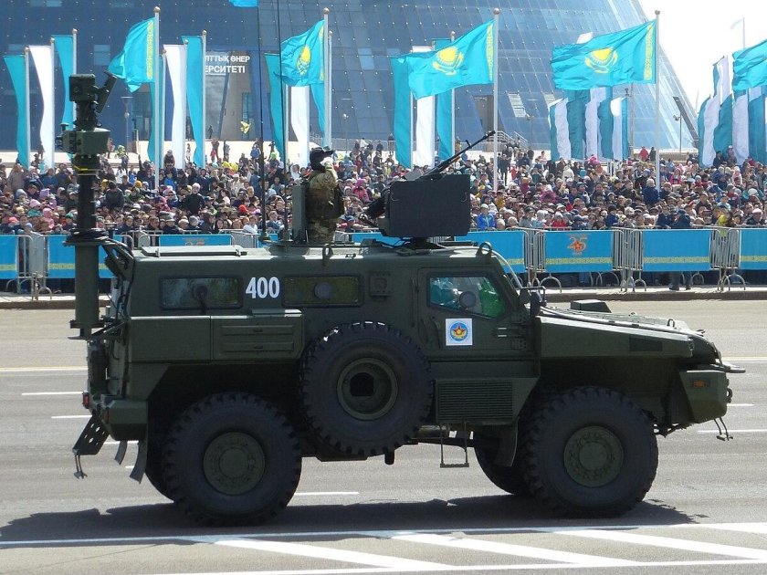 Бронеавтомобиль мародёр/Арлан