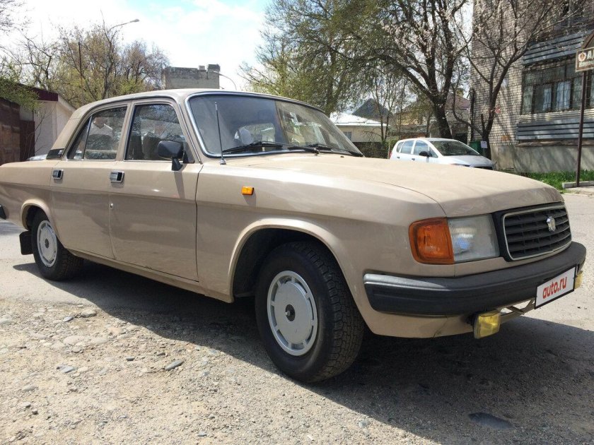 Волга бежевая