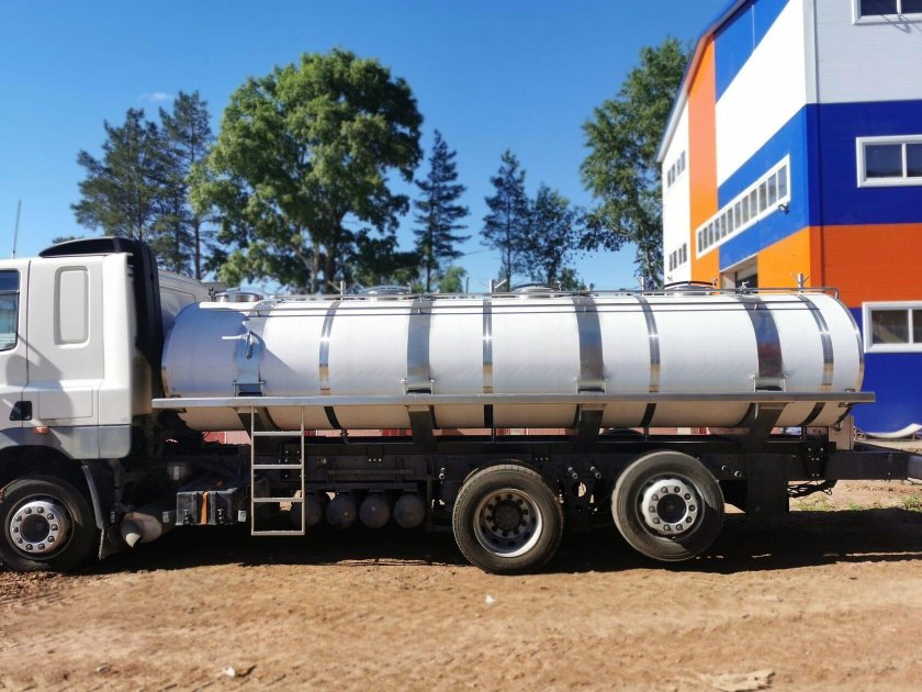 Молоковоз хино 500