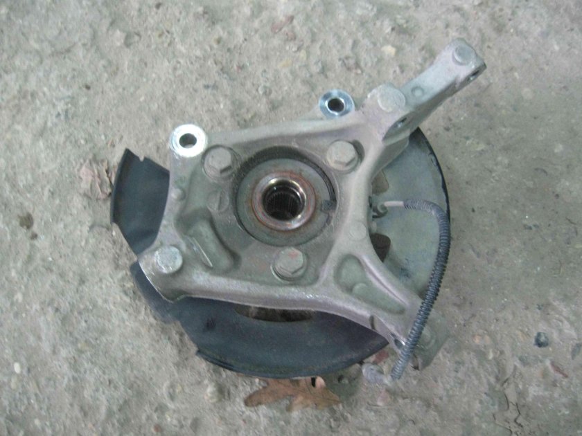 Передняя ступица Шевроле Круз