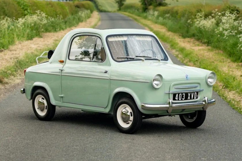 Самый низкие серийные автомобили