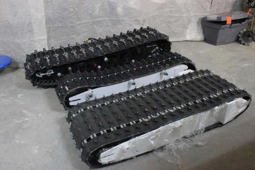 Универсальное гусеничное шасси УТС-140