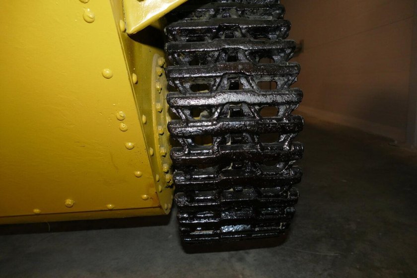 Гусеничная лента 209-32-02000 Komatsu