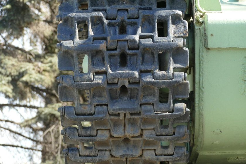 Гусеничная лента 209-32-02000 Komatsu