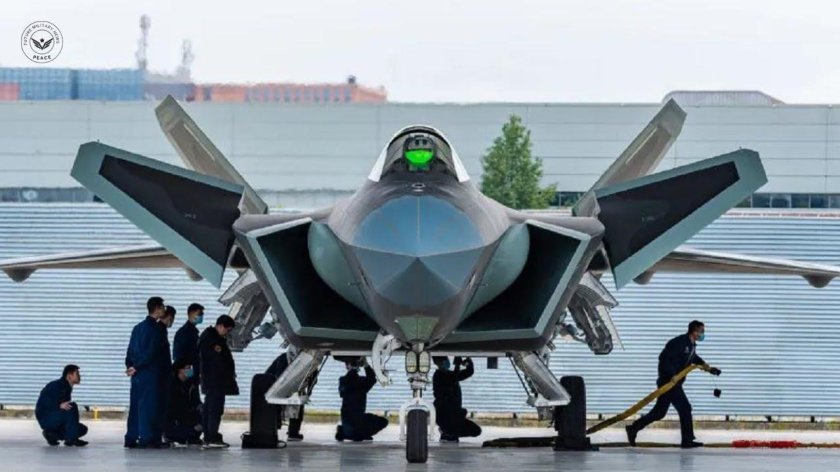 J-20 истребитель пятого поколения