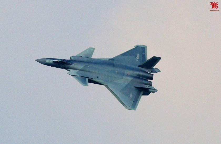 Chengdu j-20 истребитель