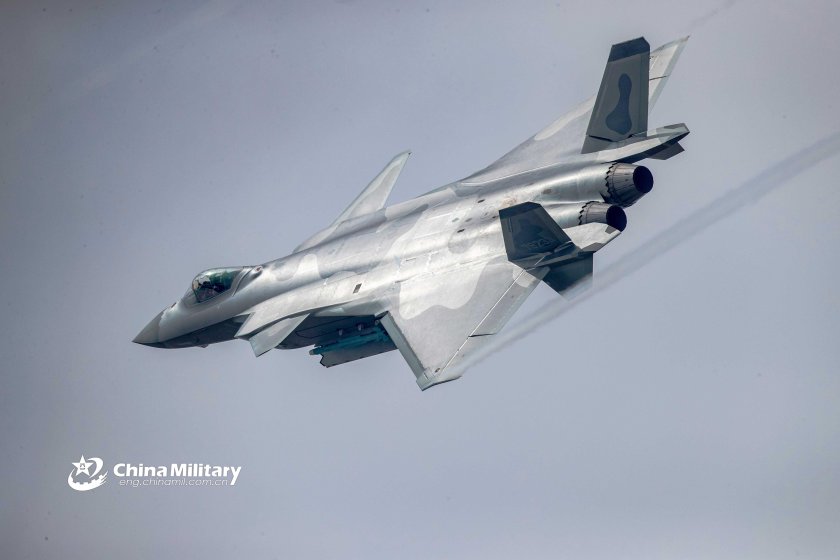 J-20 истребитель