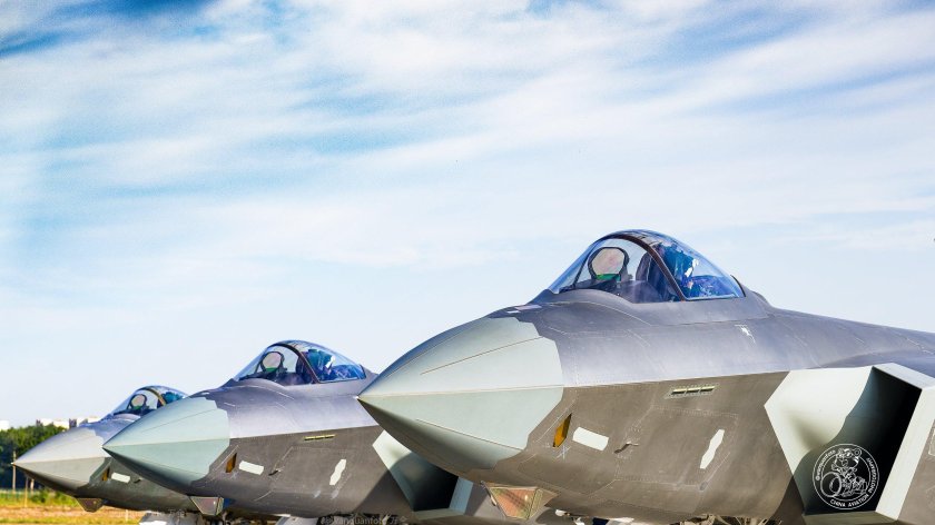 J-20 истребитель пятого поколения