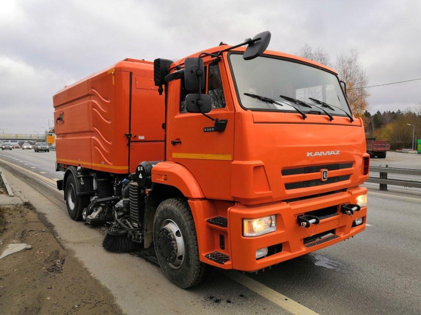 Вакуумно подметально-уборочная машина камаз