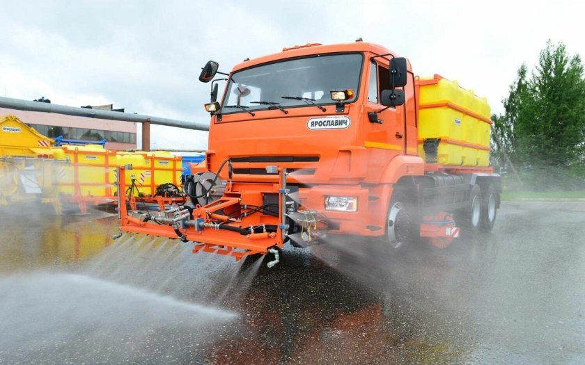 Коммунальная дорожная машина КДМ 76-15