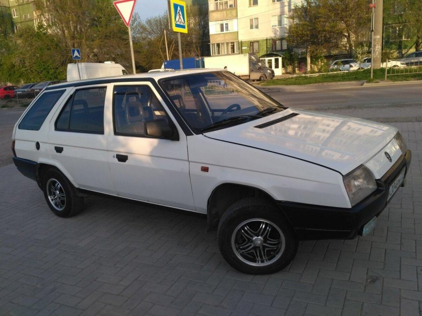 Шкода Форман 1993