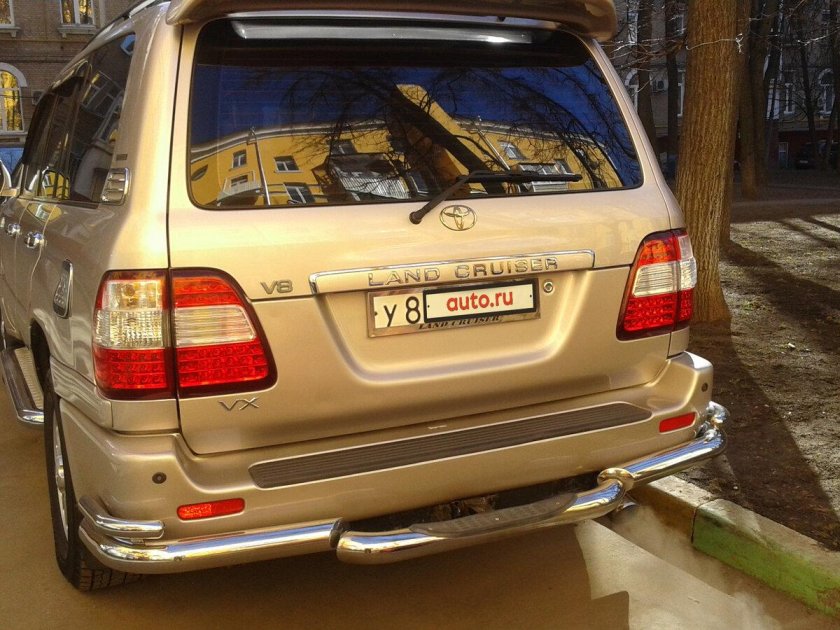Тойота ленд Крузер 100