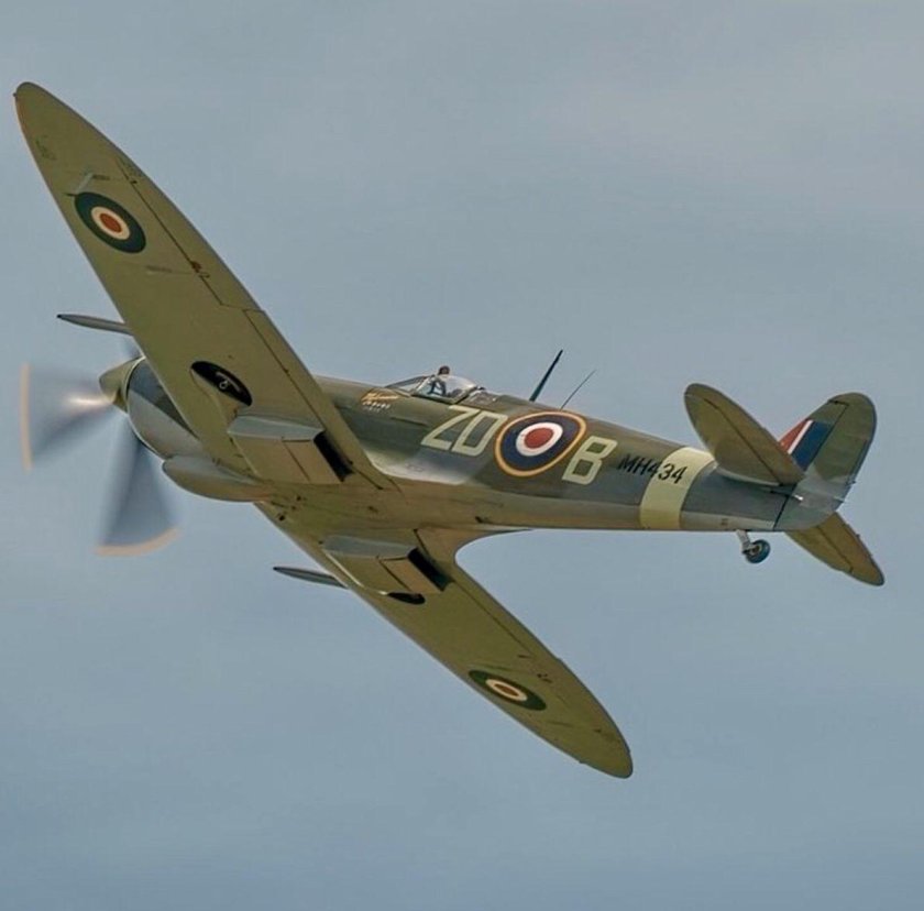 Спитфайр истребитель