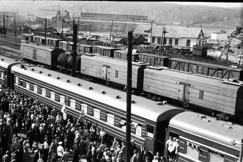 Железнодорожный вокзал Мурманск