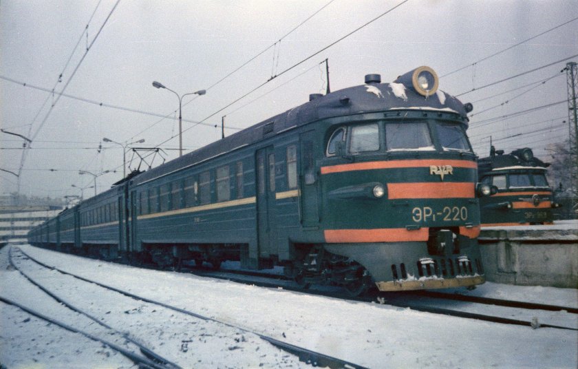 Эр1 эр2 электропоезд