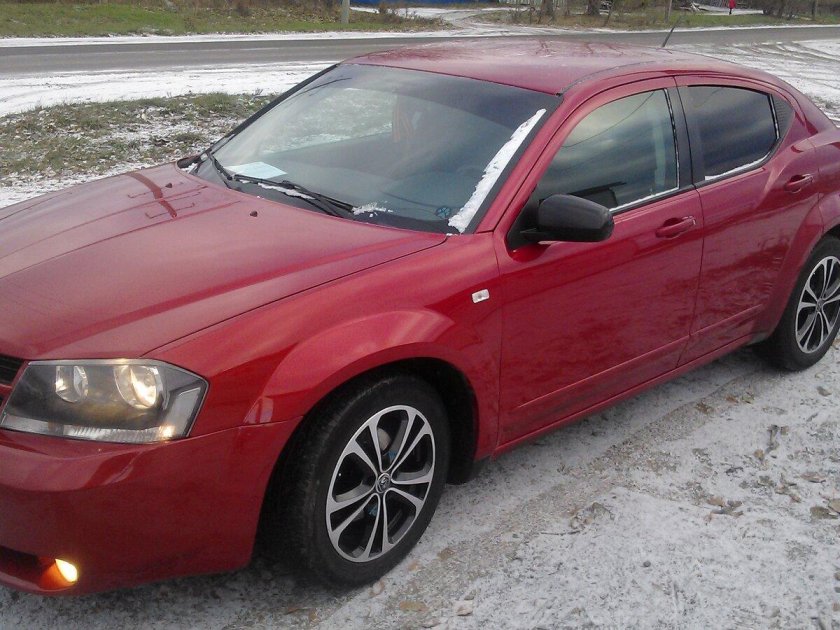 Dodge Avenger II, 2007