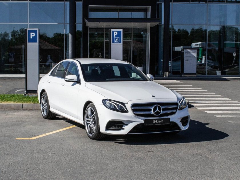 Mercedes w213 белый